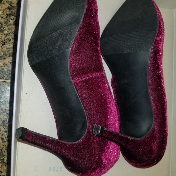 Apt.9 Heels - Picture 3 of 4